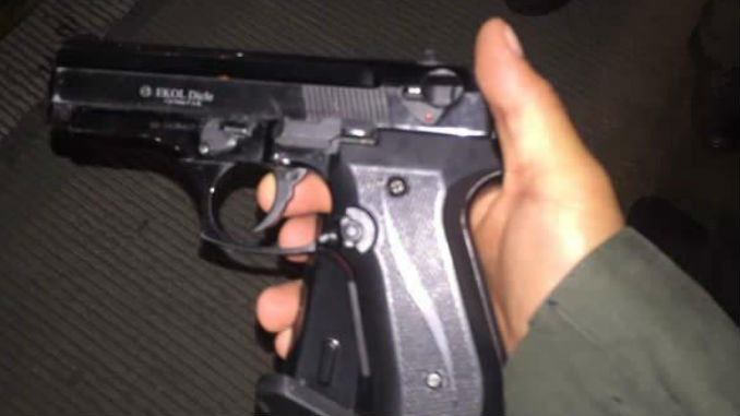 Una pistola 9mm de fogueo le fue incautada a un hombre en Envigado 1 Arma_de_Fogueo_incautada