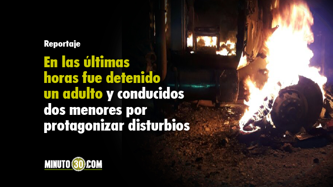 Quema de carros en Segovia. Foto/Cortesía