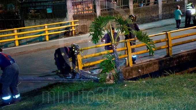 Cadáver quebrada Santa Elena.