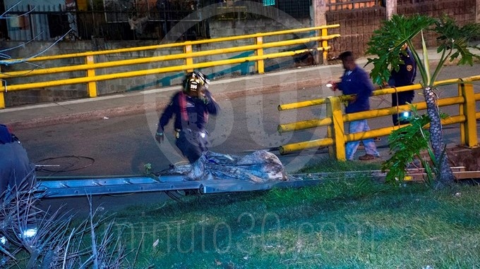 Cadáver quebrada Santa Elena.