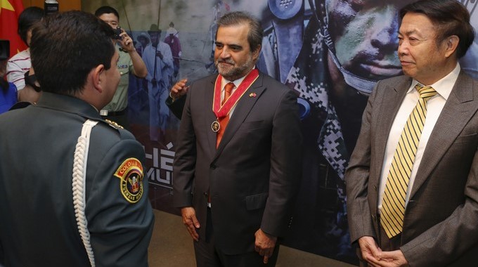 Comunidad colombiana en China homenajea al histórico general José María Córdova