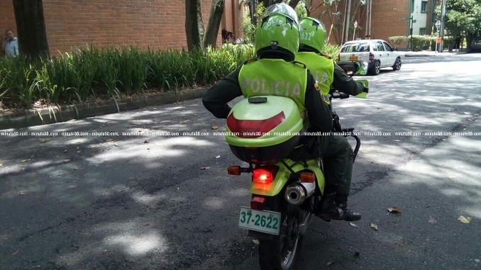 FOTOS: Hurtaron $25 millones, hirieron a un vigilante en la cabeza y fueron capturados en Carlos E. Restrepo 3 Policias_atraco_CarlosE_Restrepo_1