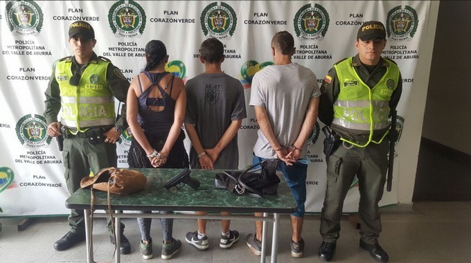 Los cogieron robando en La Estrella con un arma de juguete 1 capturados persecucion