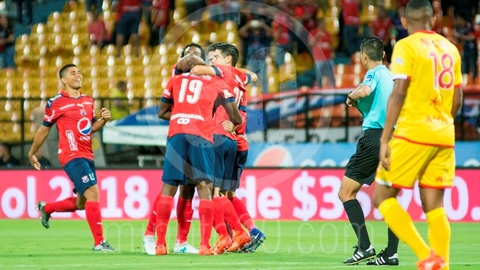 El Rojo está vivo y quiere dar el golpe en Bogotá 1 dim santafe