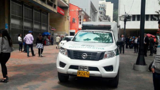 Tremendo susto por una maleta abandonada en el edificio de Avianca en Bogotá