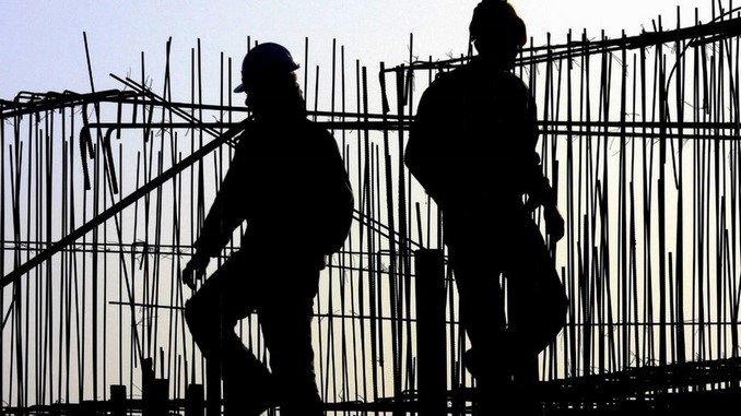 Obrero venezolano murió al caer del quinto piso de una construcción en el Centro de Medellín 1 empleo, trabajo, obreros