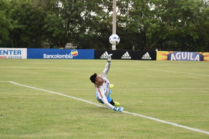 FOTOS: La selección Colombia se prepara para el encuentro con Venezuela 7 entremaniento seleccion 14