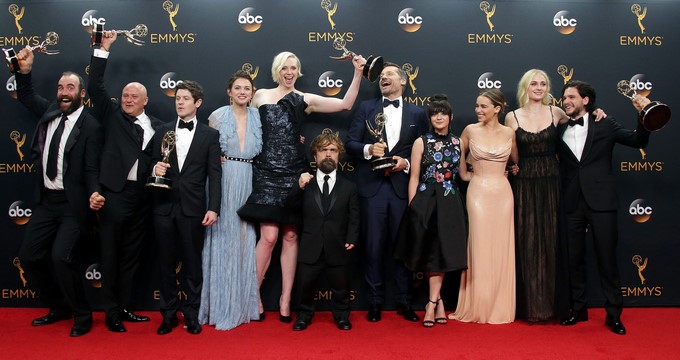 En la imagen, el elenco de la serie de televisión "Game of Thrones". EFE/Archivo