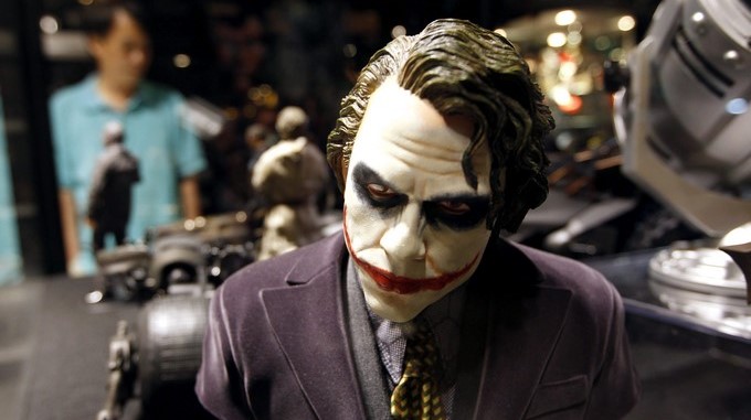 Figuras del personaje 'The Joker' en una exposición. EFE/Archivo