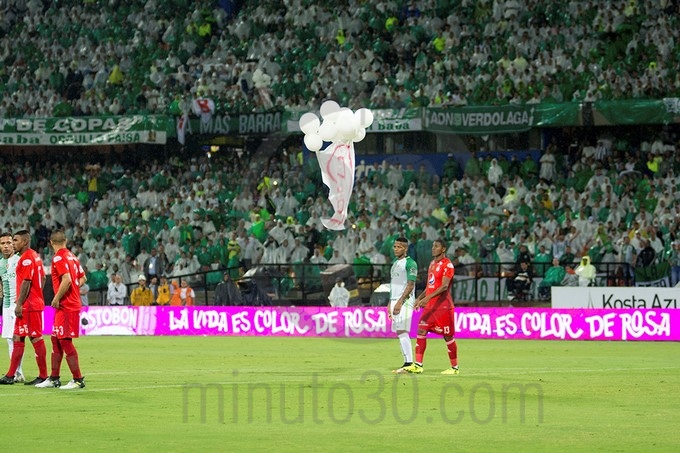 Fotos y video. Más allá de la derrota, la broma de los verdolagas que no soportan los hinchas de América 8 nacional fantasma america 6 Copiar