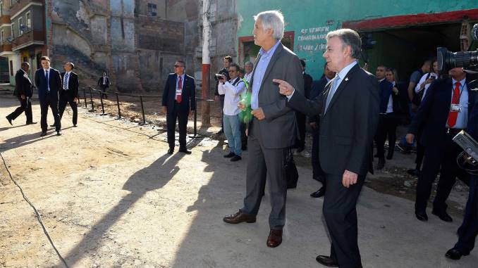 El presidente Juan Manuel Santos y el alcalde de Bogotá, Enrique Peñalosa, efectuaron un recorrido por el sector del Bronx