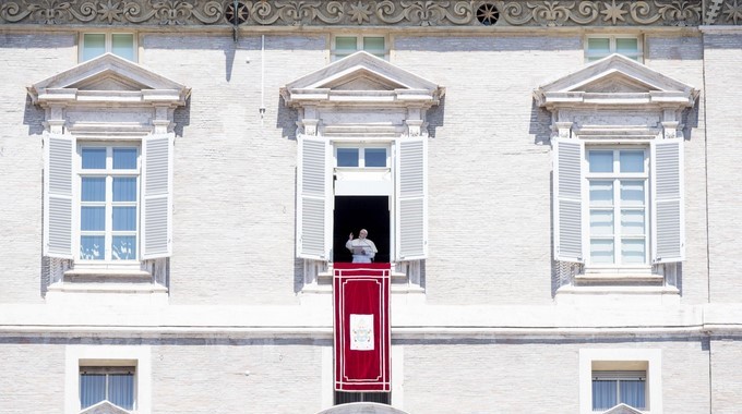 El papa lamenta el dolor de quien sufre por desastres naturales o conflictos