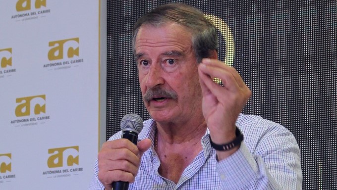 El expresidente de México Vicente Fox participa en el foro "Populismo en Latinoamérica" realizado en la Universidad Autónoma del Caribe hoy, miércoles 23 de Agosto de 2017, en Barranquilla (Colombia). EFE