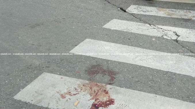 FOTOS: Pelea a cuchillo entre dos venezolanos vendedores ambulantes se saldó con uno de ellos muerto 5 Homicidio_Venezolano_El_Poblado_5.jpg