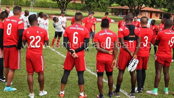 Nueve jugadores salen del América, entre ellos exintegrantes de Nacional y Medellín 3 Polilla da silva entrenamiento America 2