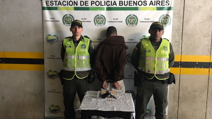 Tras requisa le hallaron una pistola ilegal 1 Porte_Ilegal