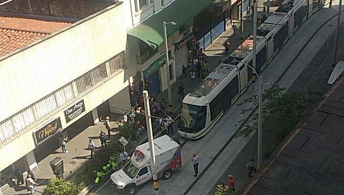 Suspendida parte de la operación del Tranvía por accidente de tránsito