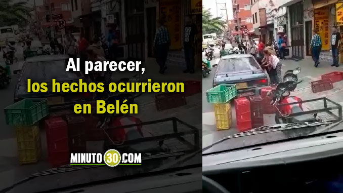 En video quedó registrada la aparente agresión de una mujer contra su nuera