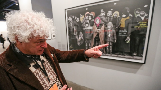 El argentino Marcelo Brodsky lleva su exposición “Mito fundacional” a Bogotá