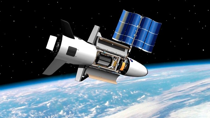 Imagen de archivo hecha por un ordenador sin fechar facilitada por la NASA que muestra el prototipo del avión espacial robótico X-37B. EFE/Archivo
