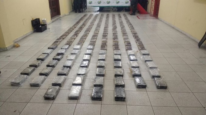En cargamentos de cebolla las autoridades encontraron 440 kilos de cocaína que sería enviada a España