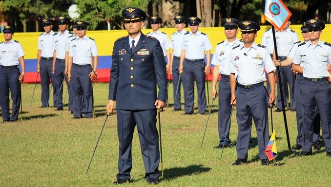 El coronel Luis René Nieto asumió como nuevo comandante del Comando Aéreo de Combate N. 4