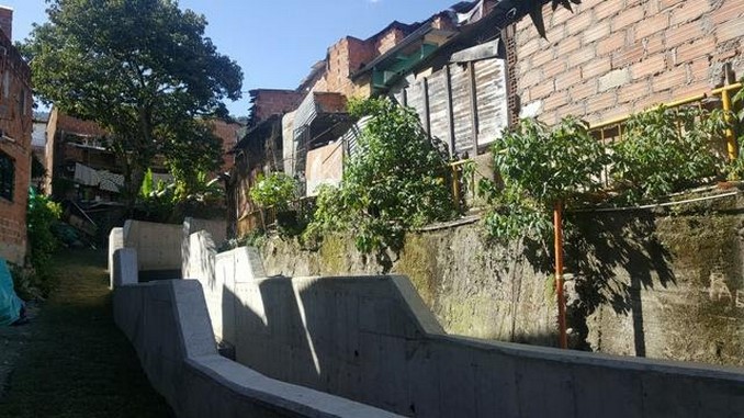 Finalizan las obras de mitigación del riesgo en dos quebradas de Medellín
