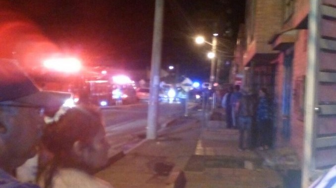 Investigan presunto atentado contra empresa en Zipaquirá. Una persona resultó lesionada