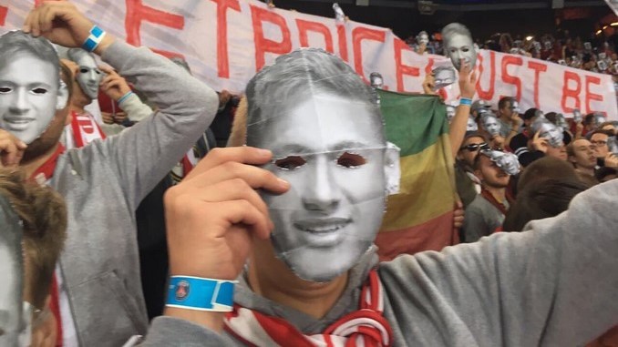 FOTOS: “¿75 euros un ticket? No somos Neymar”