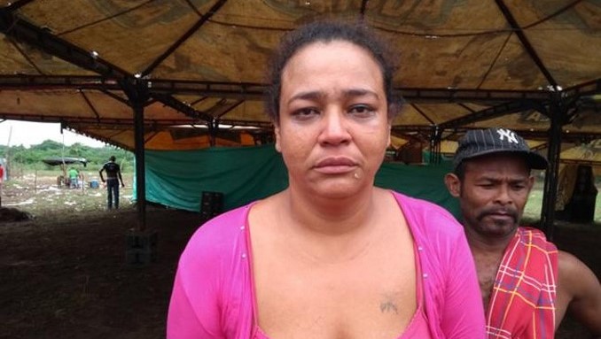 "Lo de ayer fue una humillación grandísima": Mujer que se desnudó en corraleja de Santo Tomás