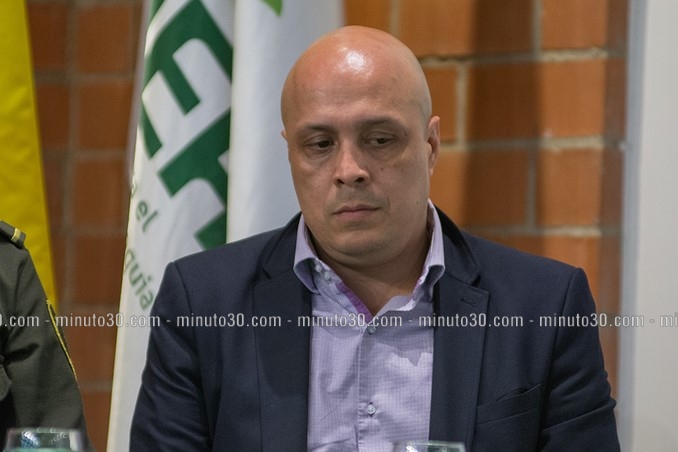 Así fue el recorrido de Mauricio Tobón como 'gobernador en la noche'