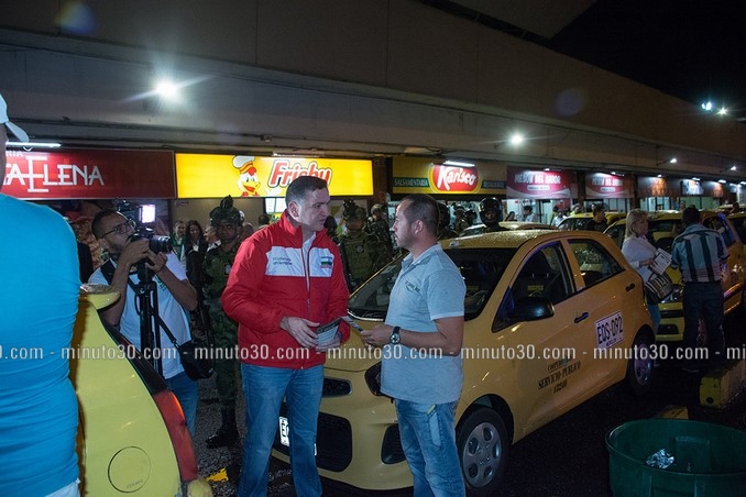 Así fue el recorrido de Mauricio Tobón como 'gobernador en la noche'