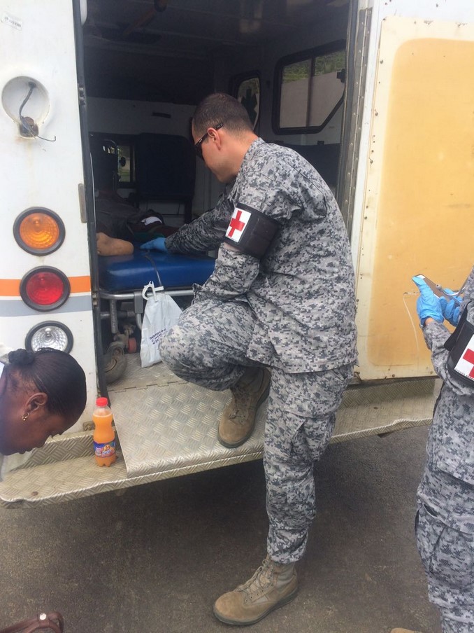 Fuerza Aérea trasladó desde Bahía Solano a un hombre de 57 años herido en un accidente de tránsito