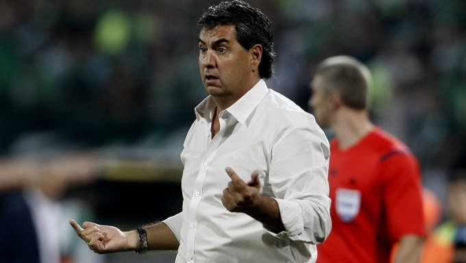 América quiere seguir huyendo del descenso ante el Once de Maturana 2 polilla da silva america de cali