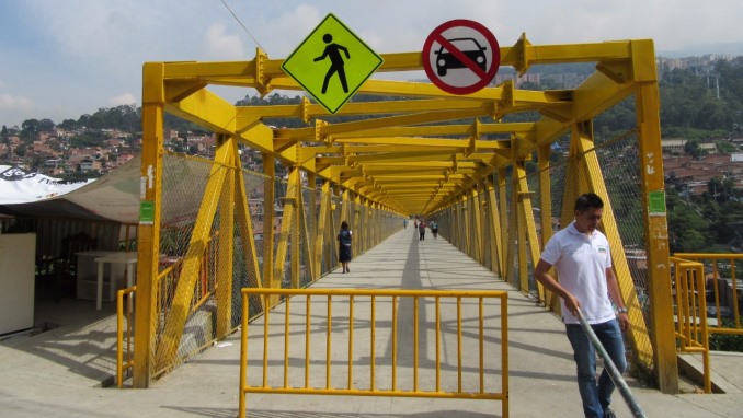 ¡Pilas! Hay cierres parciales en la Conexión Guillermo Gaviria Correa por desmonte de puente peatonal