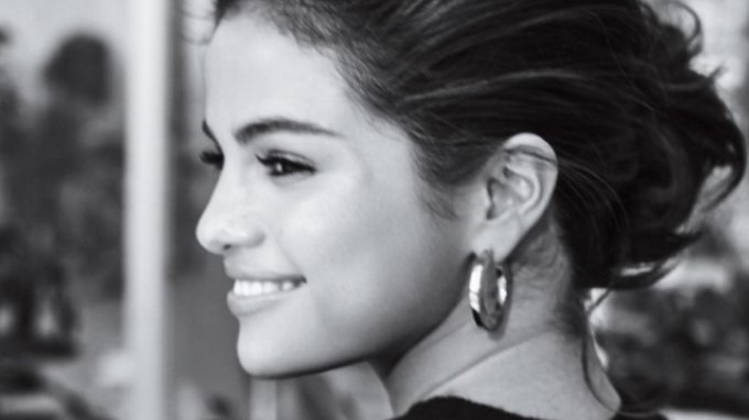 Selena Gomez/ Tomada de Instagram: @instylemagazine