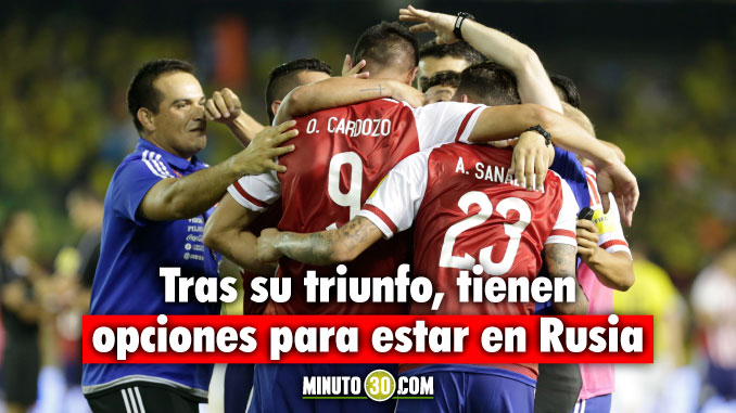 Reciben como héroes a jugadores de Paraguay tras la victoria en Colombia