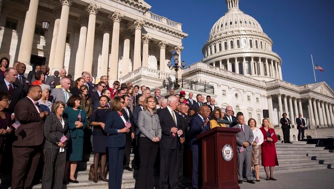 democratas_control_armas