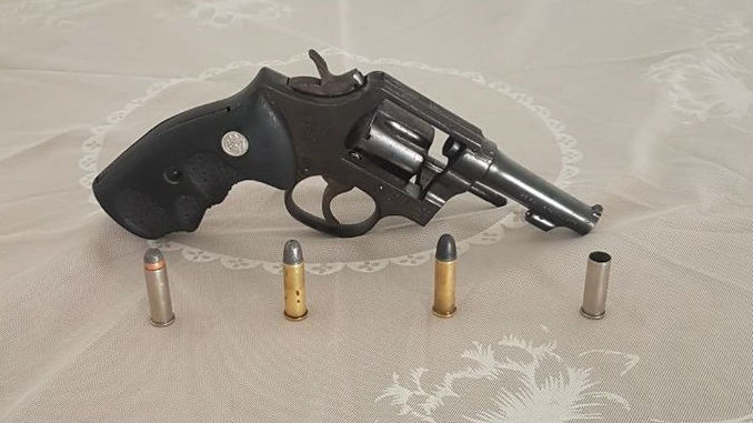 Arma_de_Fuego_Revolver