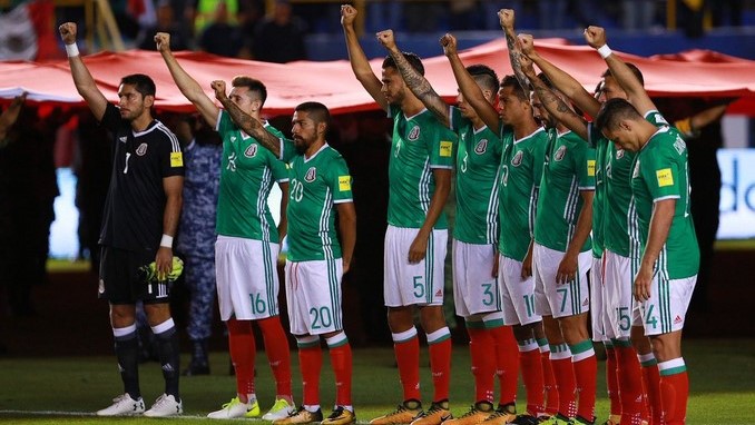 VIDEOS: Víctimas del sismo, rescatistas y binomios caninos recibieron conmovedor homenaje en partido de México