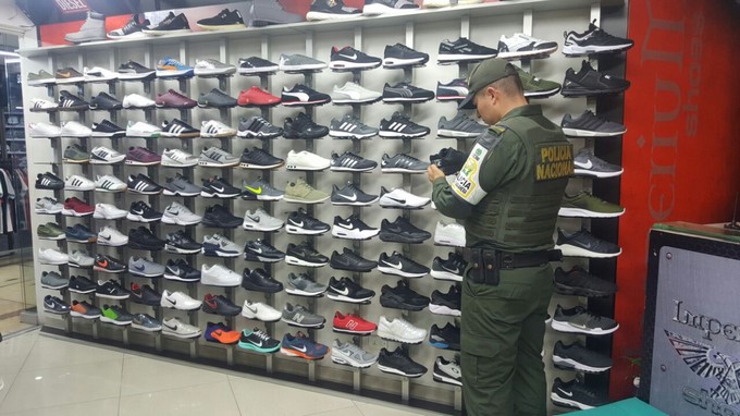 Las autoridades incautaron $332 millones en mercancía de contrabando 4 Incautación de mercancía