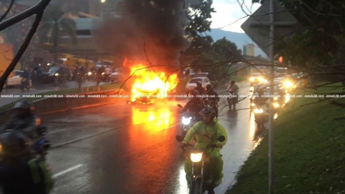 Incendio_vehiculo_Regional_1