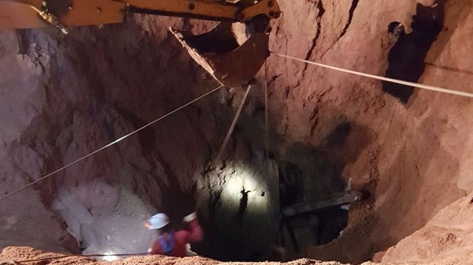 EN VIDEO: Un muerto y un desaparecido dejó un alud de tierra en mina de San Roque 2 Mina San Roque