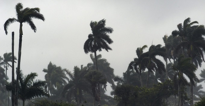 La tormenta Debby se intensifica en el Atlántico