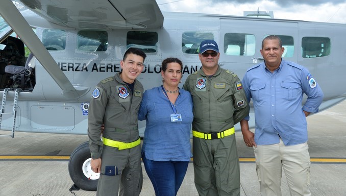 Fuerza Aérea traslado a un águila arpía herida con arma de fuego