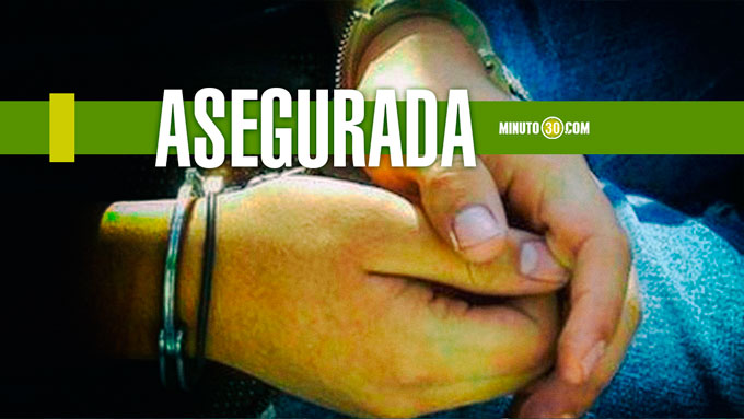 A mujer taxista la pillaron con nueve celulares hurtados 1 ASEGURADA