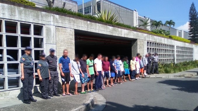 VIDEO: Operativo contra abusadores de menores dejó 23 capturas en Medellín, Bello y Copacabana 2 Operativo contra abusadores de menores dejó 23 capturas en Medellín, Bello y Copacabana