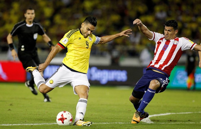 FOTOS: Desazón, Colombia dejó escapar la clasificación de las manos 8 colombia paraguay falcao 1