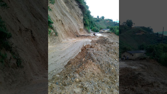 Derrumbe en Sonsón habría arrastrado a un carro escalera