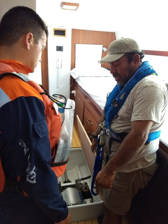 Buque ARC 'Gorgona' apoyó en Tumaco a una motonave de bandera panameña